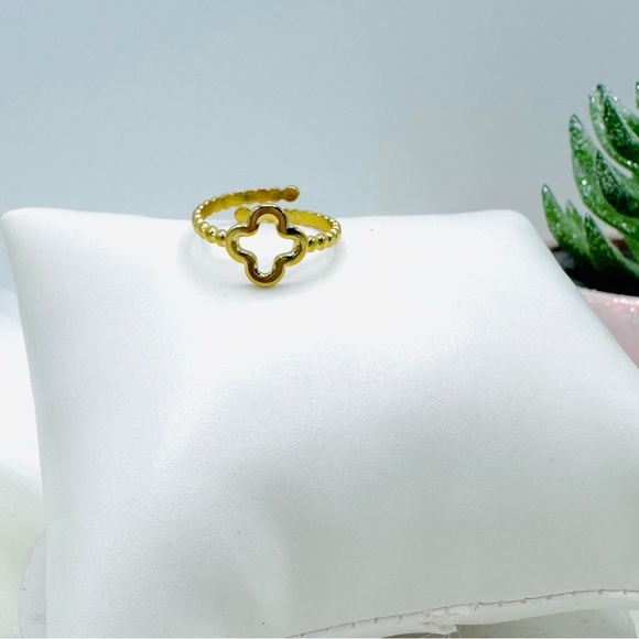 Women’s Jewelry Ring Bundle - Stainless Steel, 18K Gold Plated - Picture 3 of 9